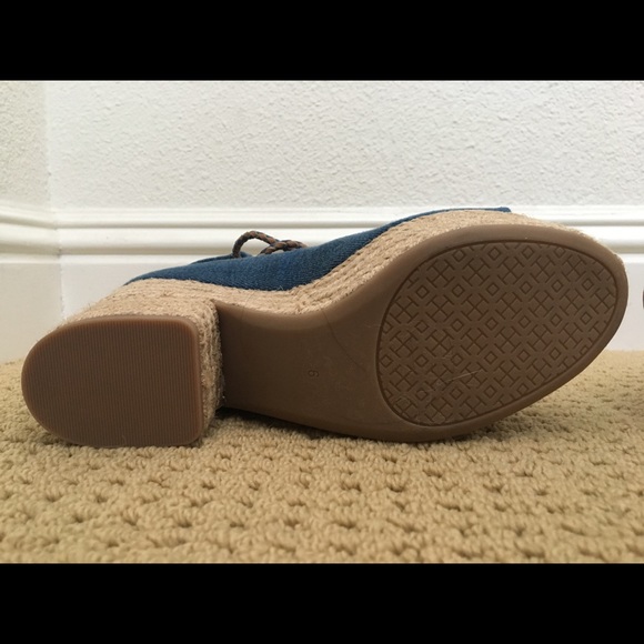 NWOT Tory Burch Espadrilles, 6 - Picture 5 of 8